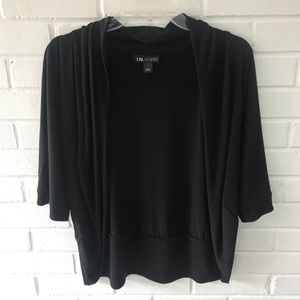 IN Studio Shrug Black Large